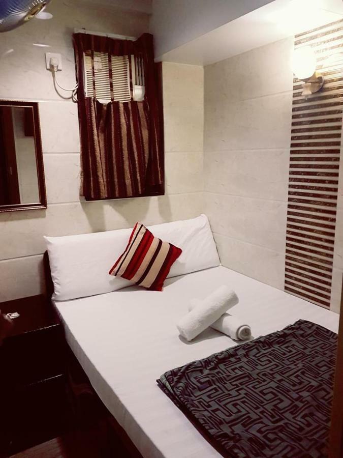 Simplex Guest House Хонконг Екстериор снимка