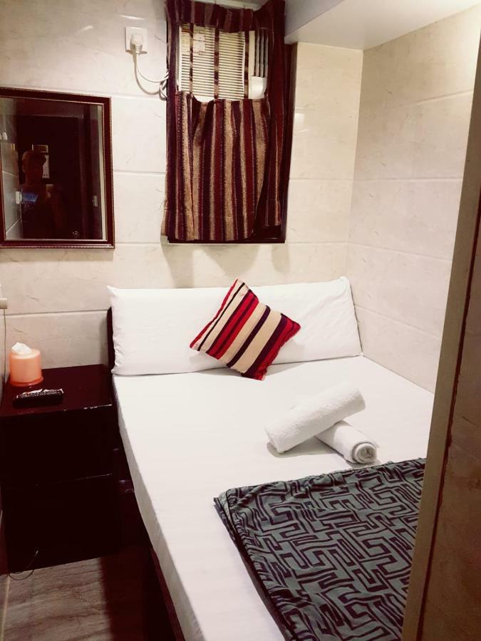 Simplex Guest House Хонконг Екстериор снимка