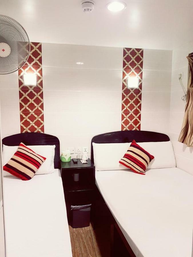 Simplex Guest House Хонконг Екстериор снимка